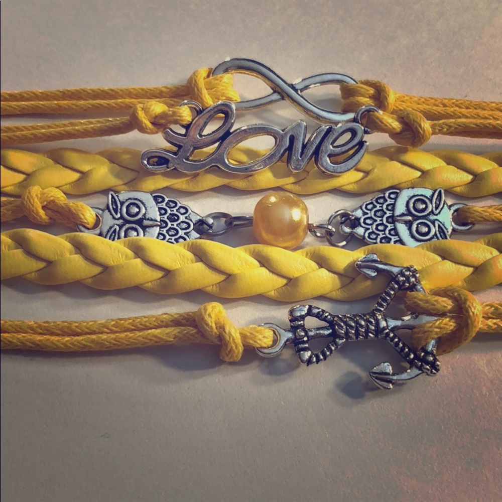 LOVE Infinity Bracelet - New